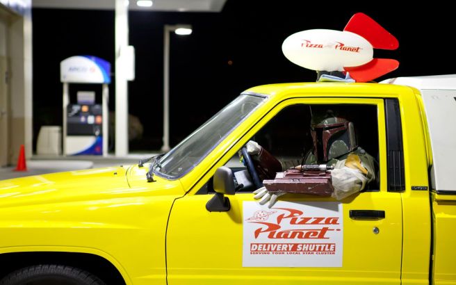 1988-toyota-pickup-pizza-planet-boba-fett